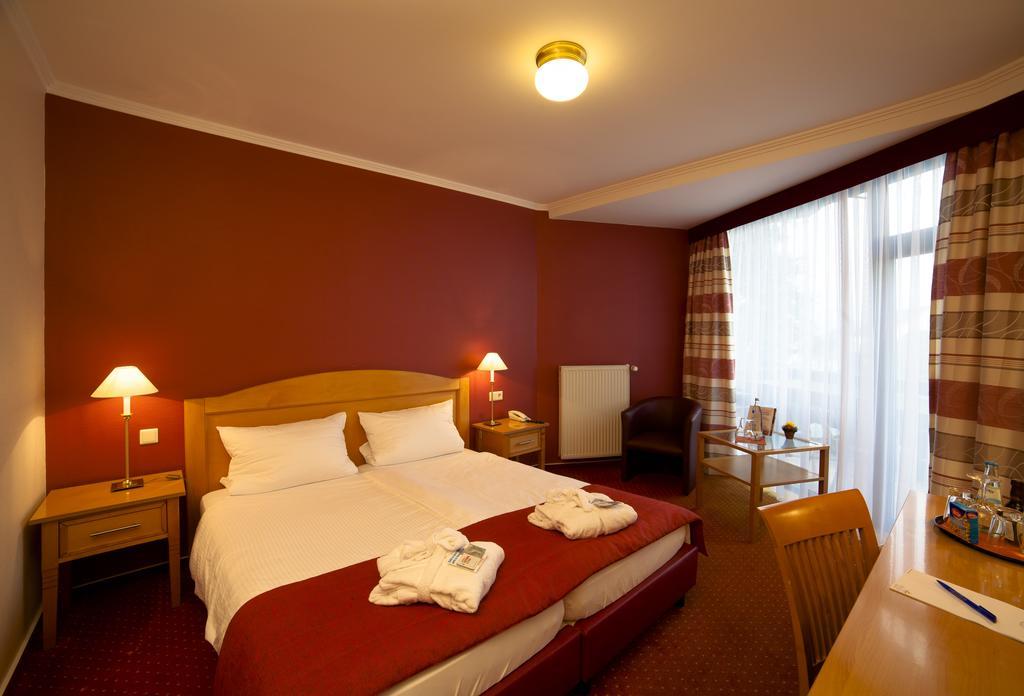 Hotel Zur Post Waldbreitbach Habitación foto